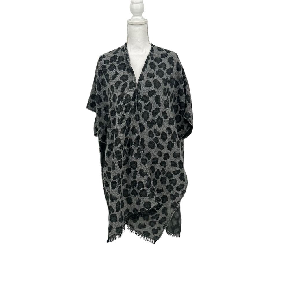 NEW Britt's Knits OS Snow Leopard Wrap Shawl